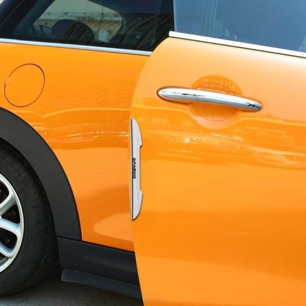 4 Pieces Anti-collision and Scratch Car Plastic Stickers for Car Door-White / ٤ قطع لاصقة بلاستيكية ضد التصادم والخدوش لباب السيارة – أبيض
